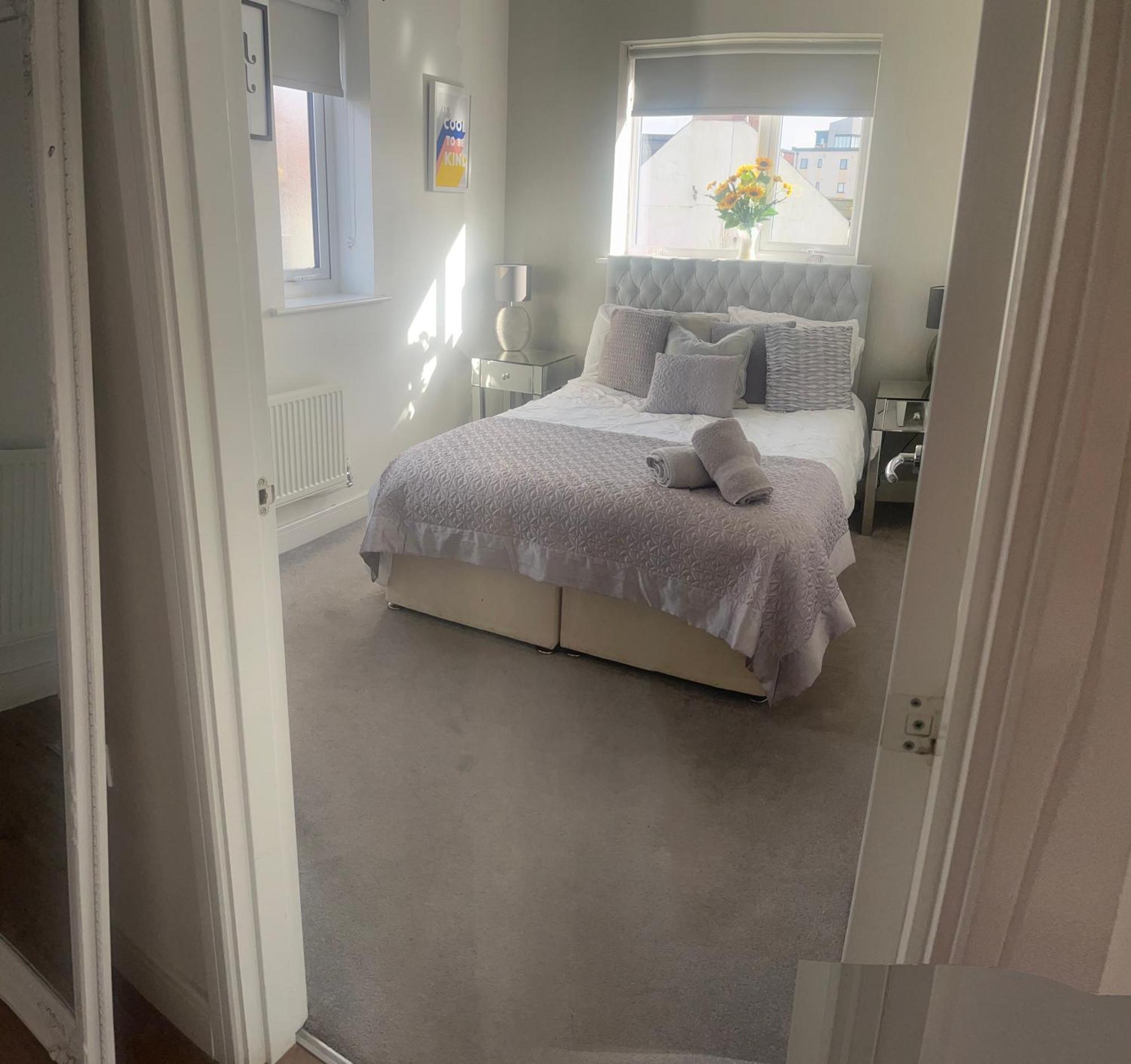 Luxury Riverside 2 Bedroomed Apartment With Balcony Newport  Luaran gambar