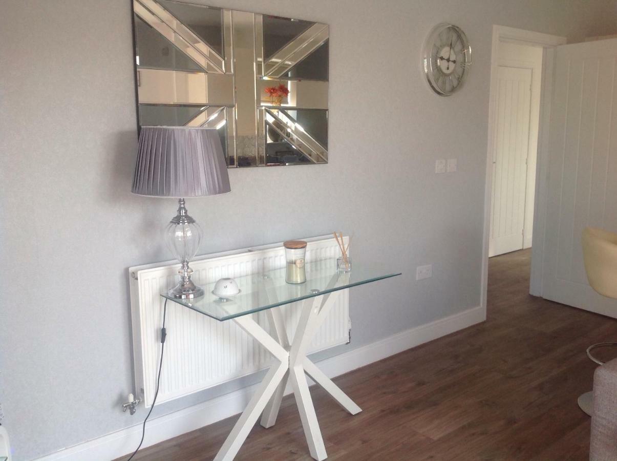 Luxury Riverside 2 Bedroomed Apartment With Balcony Newport  Luaran gambar
